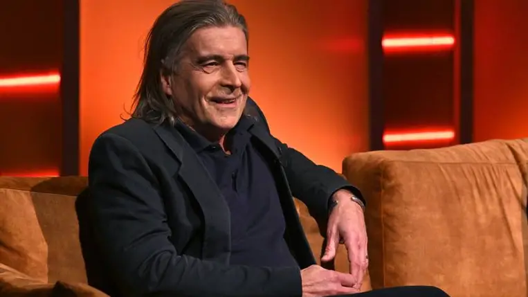 Révész Sándor válik 28 évvel fiatalabb feleségétől: az énekes már nem él együtt Judittal