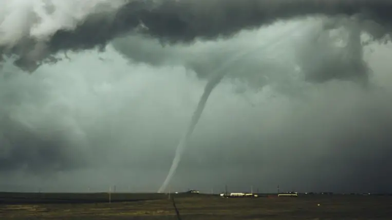 Tornádó, Vihar. Illusztráció