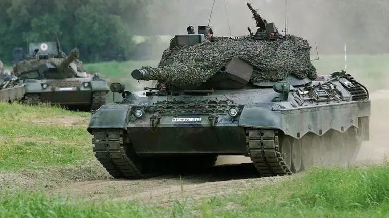 Németország, Leopard 1 típusú harckocsik. Illusztráció