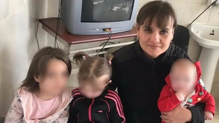 Kárpátalján elvették három kislányát egy munkácsi anyától. Fotó: Nemzeti Rendőrség