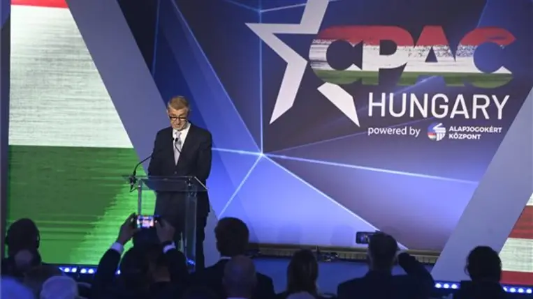 Andrej Babis volt cseh kormányfő beszél a CPAC Magyarország kétnapos konzervatív konferencián a Bálna Budapestben 2023. május 4-én. A Konzervatív Politikai Akció Konferencia (CPAC) a jobboldal egyik legnagyobb nemzetközi tanácskozása. MTI/Koszticsák Szilárd