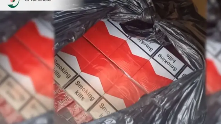 A pénzügyőrök 58,7 millió forint értékű dohányterméket foglaltak le. Fotó: Videórészlet