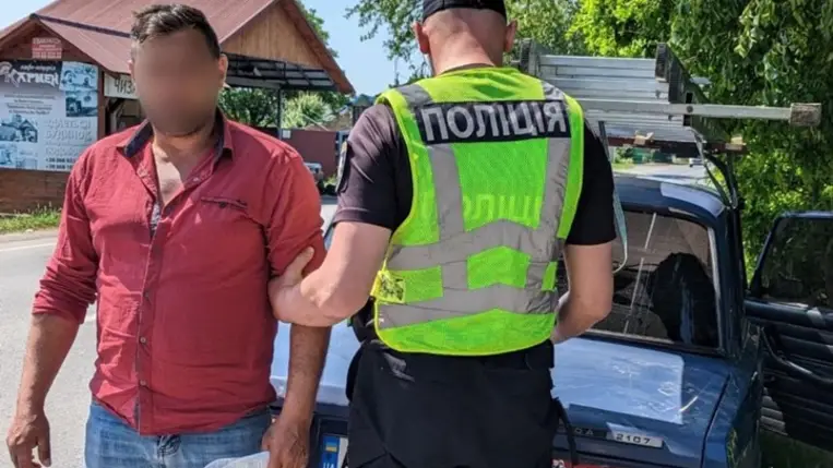 Kenőpénzt ajánlott fel a szabálytalankodó sofőr Beregszászban. Fotó: Kárpátaljai Járőrszolgálat