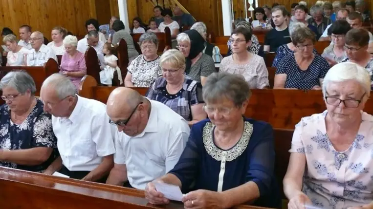 A Csongori Szenvedélybetegeket Mentő Misszió csendesdélutánja Beregardóban. Fotó: Kárpátinfo/Kovács Erzsébet