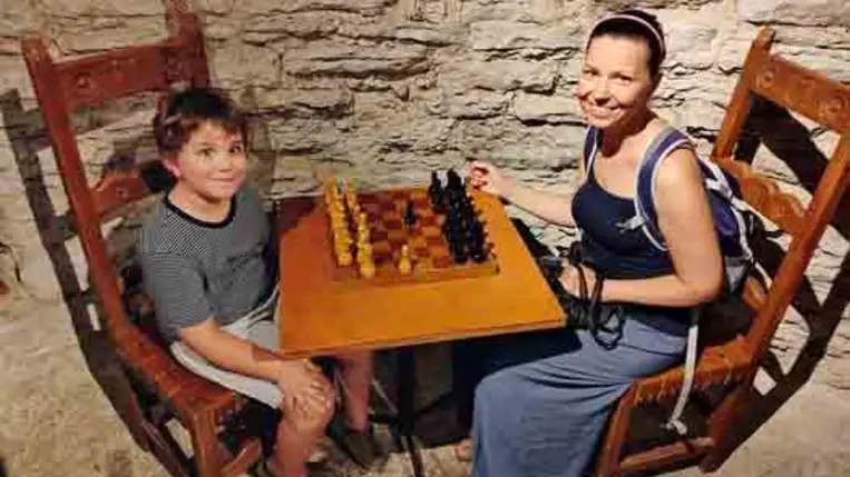 Lajtai Kati ritkán látott fiával: a Crystal énekesnője megmutatta a 7 éves Mátét