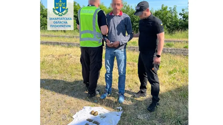 Lőszer-kereskedő bukott le Tiszaújlakon. Fotó: Kárpátaljai Megyei Ügyészség