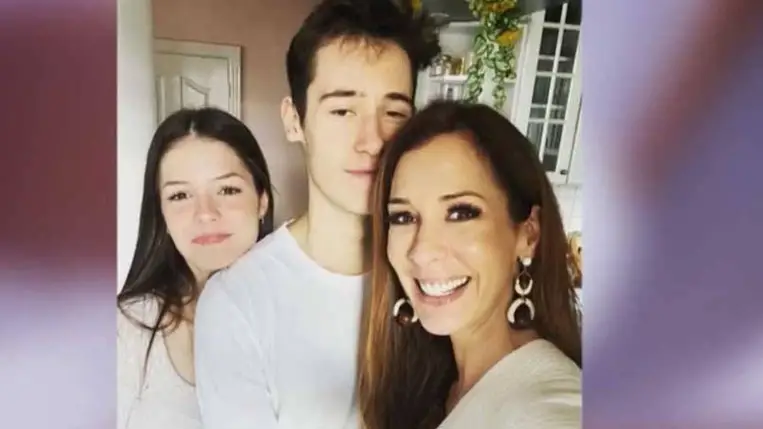 Demcsák Zsuzsa 17 éves lánya szép tini: Tamara életében először szerelmes