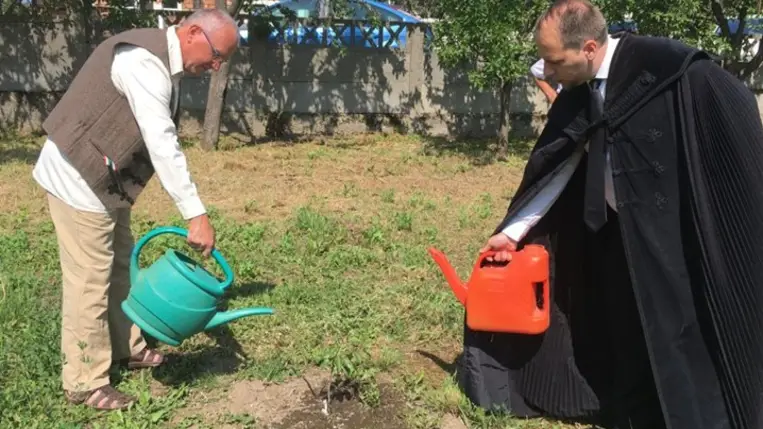 Eddig kétszáz hazai és külhoni közösség csatlakozott a Petőfi körtefája programhoz. Fotókredit: PKÜ 