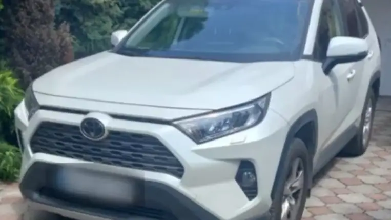 Büntetőfékezett Ungváron, lekapcsolták a járőrök. Fotó: Videórészlet