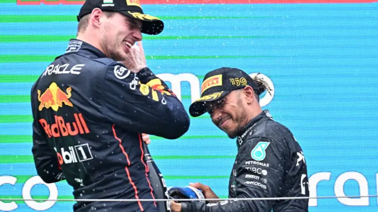 A korábbi F1-es pilóta ki merte mondani: Max Verstappen jobb lesz, mint Lewis Hamilton