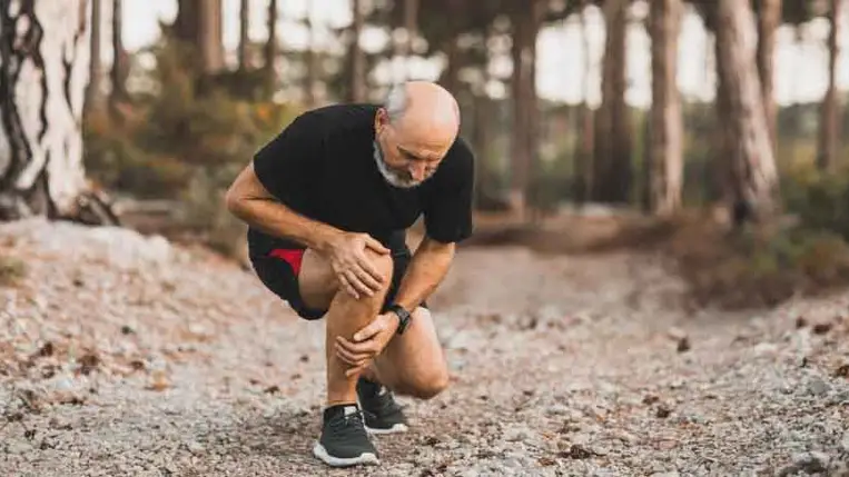 Fáj a térded? Mutatjuk, mi segíthet