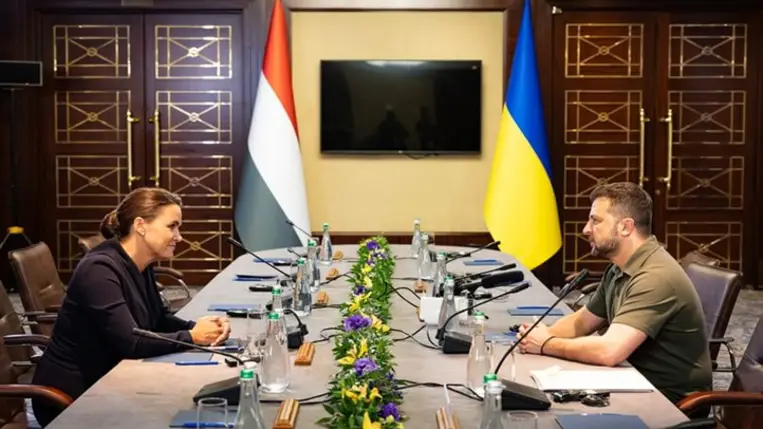 Novák Katalin, Magyarország köztársasági elnöke és Volodimir Zelenszkij, ukrán elnök. Fotó: Facebook/Novák Katalin