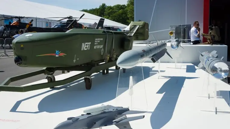 Taurus nagy hatótávolságú rakéták. Illusztráció