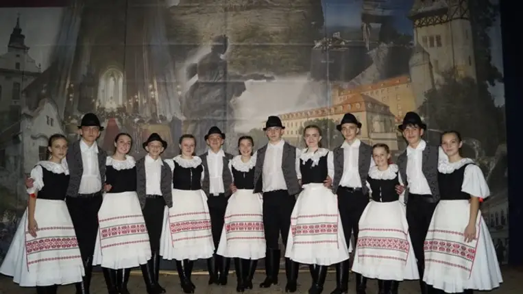 Kulturális műsor a 775 éves Eszenyben