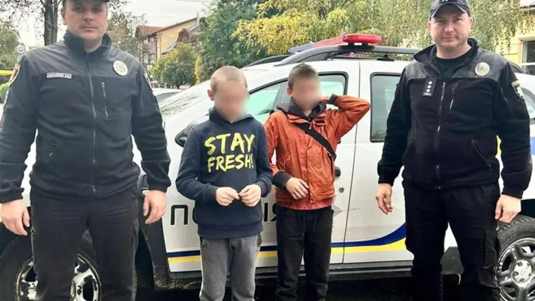 Elszökött otthonról két beregszászi kisfiú, hogy kiránduljanak egyet a hegyekbe. Fotó: Nemzeti Rendőrség