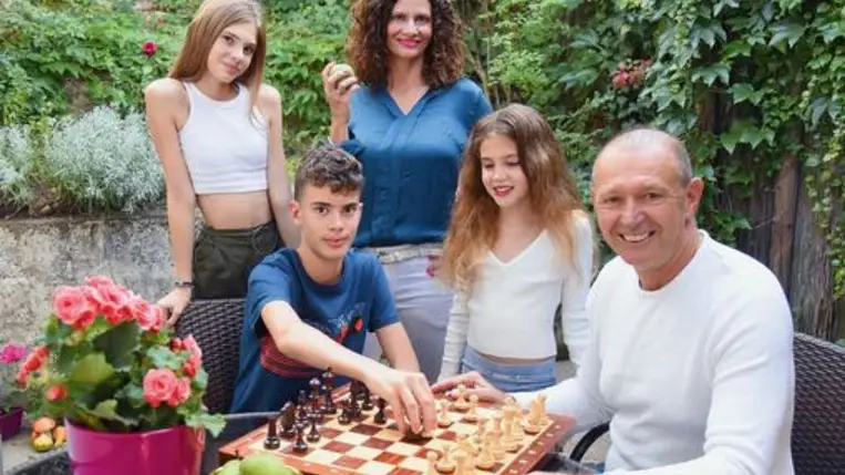 Győrfi Pál lányait alig ismertük meg: Alíz és Lilla ennyire megnőttek