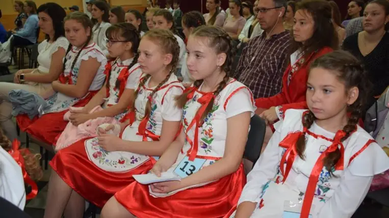 Mesemondó verseny a Pro Cultura Subcarpathica szervezésében. Fotó: Kárpátinfo/Kovács Erzsébet