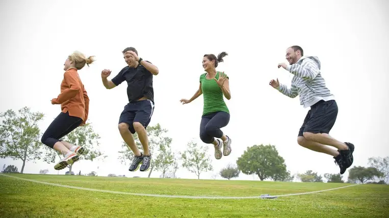 5 hatékony, zsírégető mozgásforma, ami ingyen van - A futás nincs köztük