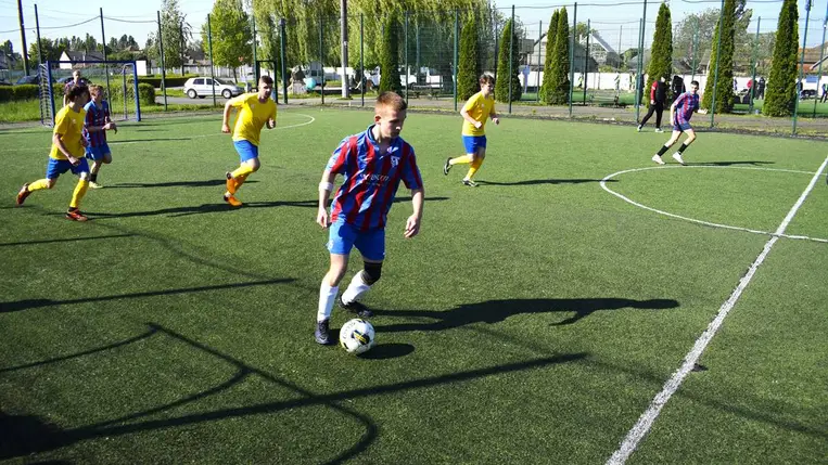 A XII. Buzánszky Jenő Labdarúgó Kupán - Örömfoci 29 csapat részvételével