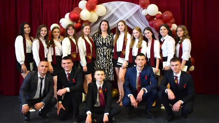 Ballagás a Karácsfalvai Sztojka Sándor Görögkatolikus Líceumban - „Tarts ki abban, amit tanultál és amiről meggyőződtél” Fotó: Kárpátinfo/ Kósa Eszter