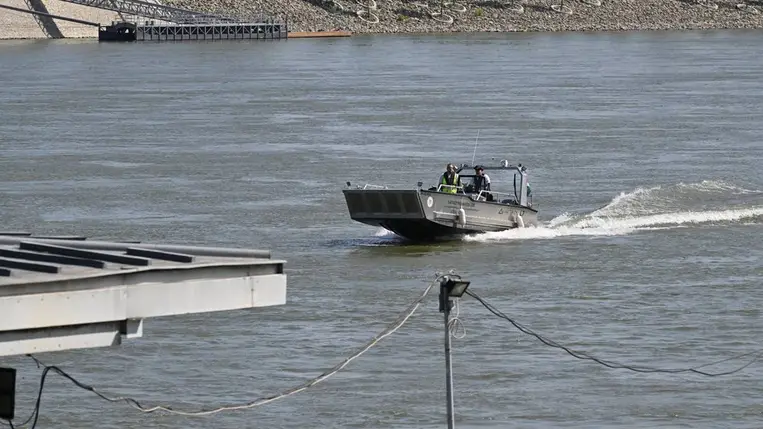 Dunai hajóbaleset: Őrizetbe vették a szállodahajó kapitányát, kiterjesztették a keresést, több százan kutatnak az eltűntek után. Fotó: MTI