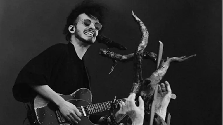 Azahriah hatalmas összeget vett ki a cégéből: 22 évesen ennyit kaszált