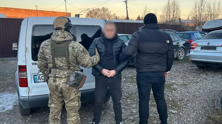 Kárpátalján a rendőrség elfogta azokat a bűnözőket, akik férfiakat csempésztek át a határon – az egyik alkalommal ketten életüket vesztették