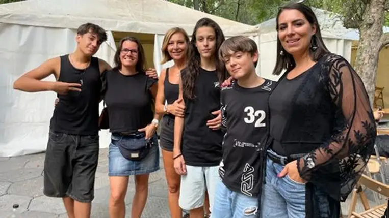 Erős Antónia 15 éves fia friss fotón