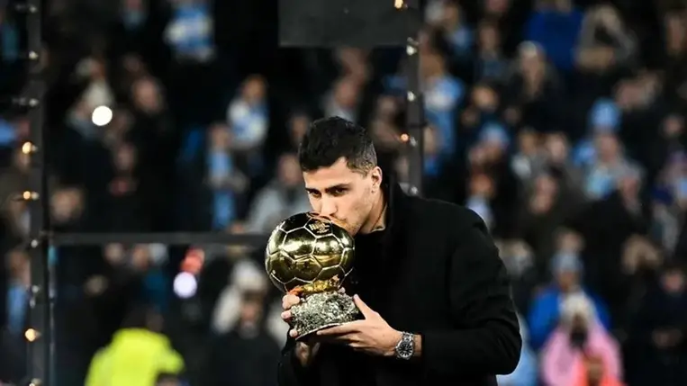 Újabb hírek érkeztek a világ legjobb focistájának visszatéréséről