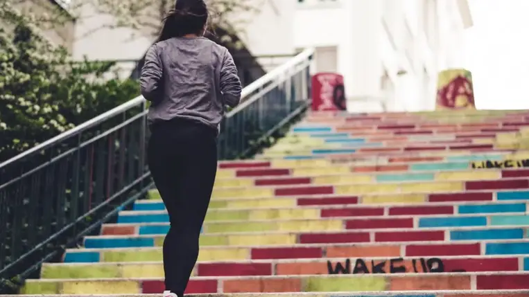 Ennyit kell futnod ahhoz, hogy 2,5 kilót lefogyj 