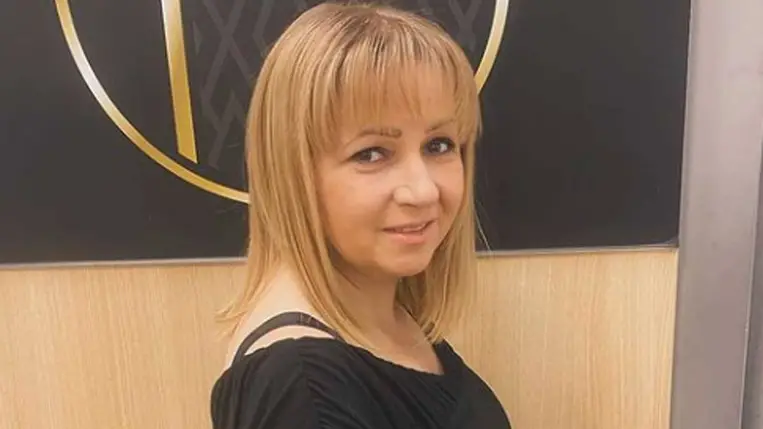 Gáspár Bea 50 éves lett: fogyása után ennyire dögös estélyiben ünnepelt