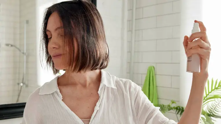 7 apró dolog, amit ha betartasz, ragyogó és dús marad a hajad télen is