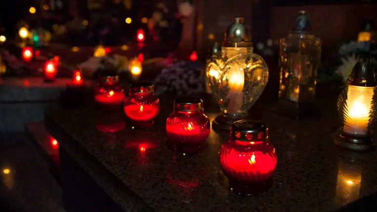 Merjünk lecsendesedni, merjünk gyertyát gyújtani, merjünk emlékezni!