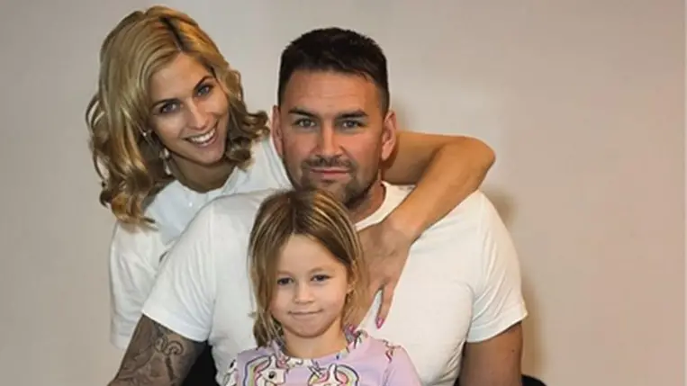 Tápai Szabina és Kucsera Gábor lánya friss fotón