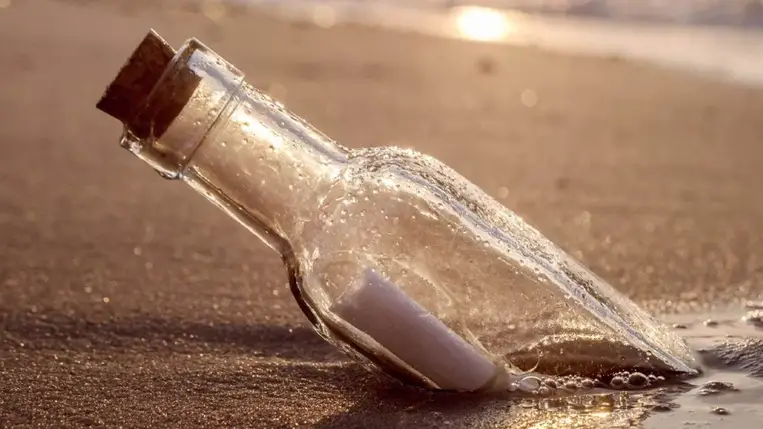 200 éves palackpostából került elő egy régész üzenete Franciaországban