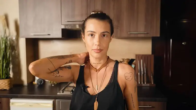 Tóth Andi szerelmi háromszögbe keveredett: a randija rém kínosan végződött