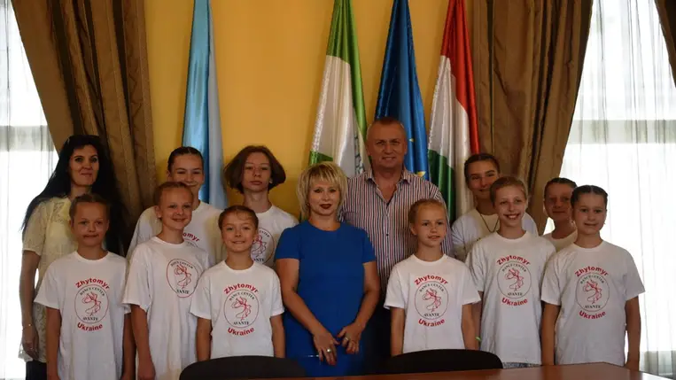 Beregszász polgármestere találkozott Inna Burdejnával, a balettiskola vezetőjével és az intézmény kollektívájával. Fotó: Babják Zoltán/Facebook