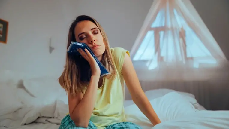 5+1 hatékony gyógynövény fogfájásra – gyorsan csillapítják a fájdalmat