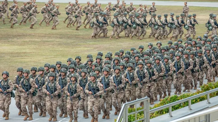 Katonai kiképzés Guangxiban 2024. január 2-án (Fotó: Costfoto/NurPhoto/Getty Images)