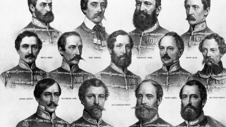 Az aradi vértanúk névsora (Fotó: Wikipedia)