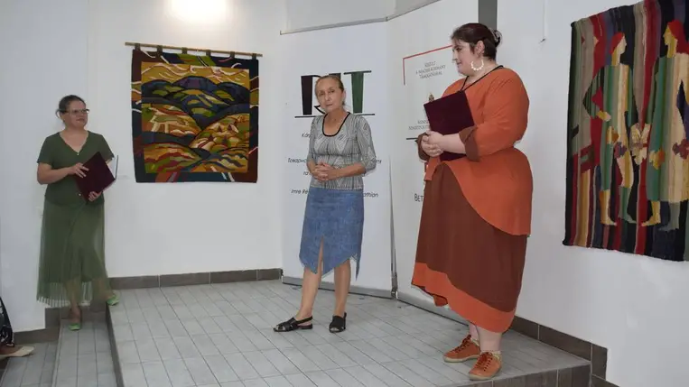 Berecz Margit művei a Na’Conxypan őszi tárlat megnyitóján - Harmónia és nyugalom. Fotó: Kárpátinfó/ Kovács Elemér