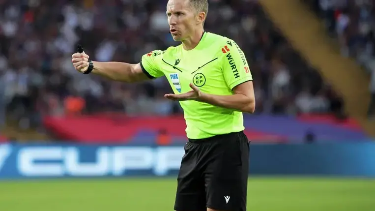 Botrány a Barcelona meccse után: a bíró elismerte, hogy nagyot tévedett