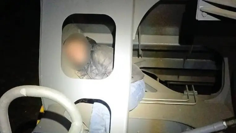 Okmányok nélküli külföldi férfit találtak egy tehervonaton az ukrán–magyar határon. Fotó: Ukrán Állami Határőrszolgálat