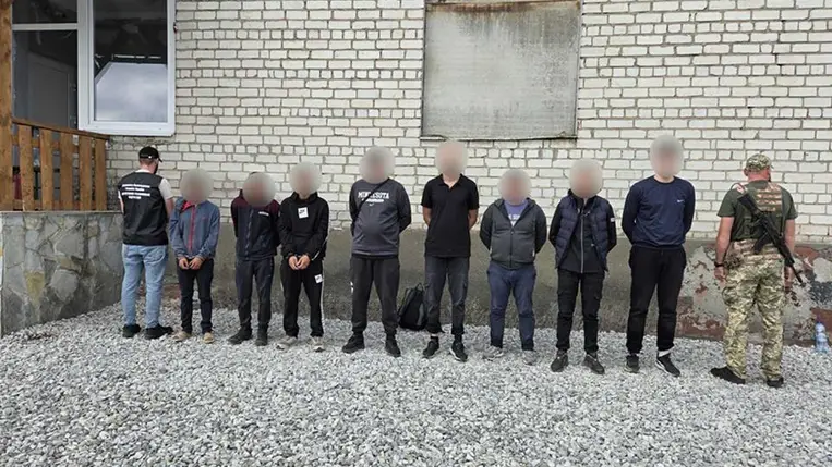 Embercsempészek buktak le Kárpátalján – öt határsértőt fogtak el Visknél