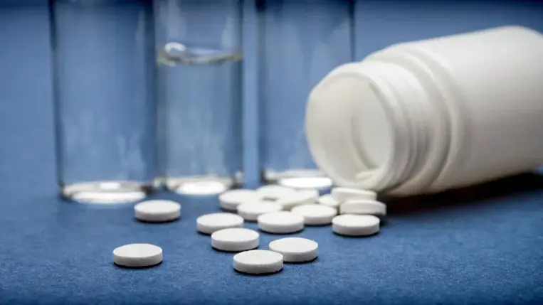 Férfiak tömegei szedik – most kiderült, hogy akár egy évvel is megrövidítheti az életüket