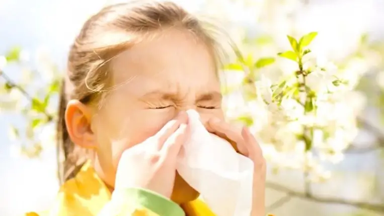 Gondolta volna, hogy az allergiája miatt is fájhat a gyerek füle? 