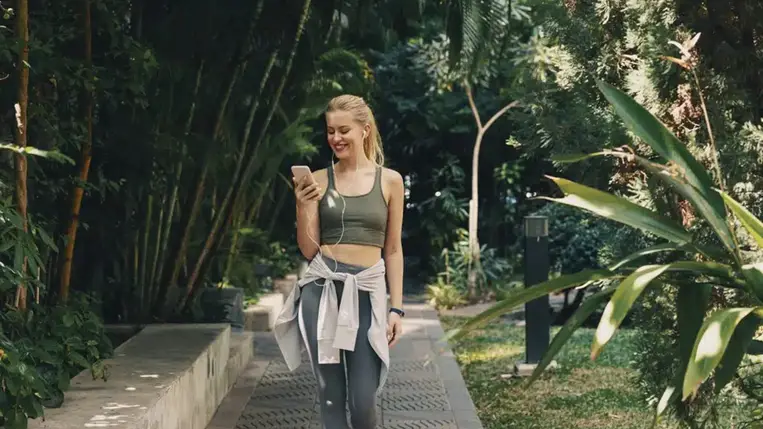 Ha így sétálsz, nem csak a testednek lesz jó! 