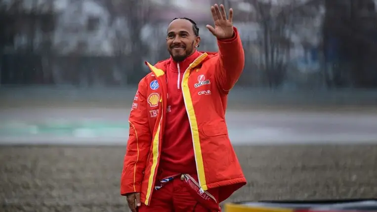 Hamiltonnak hízeleg a korábbi Forma-1-es sztárpilóta