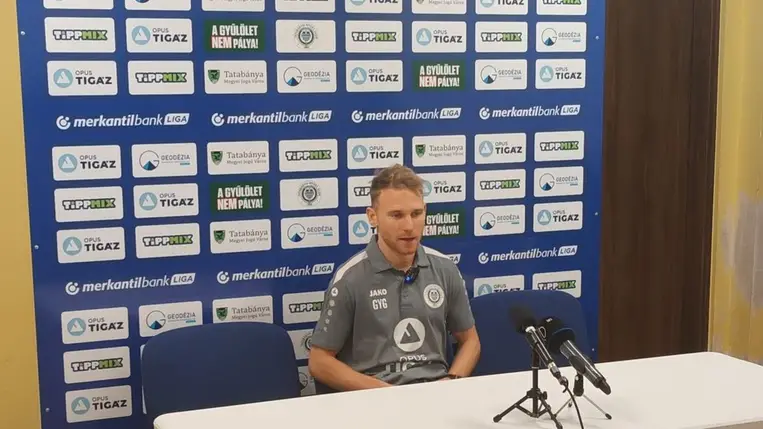 A Fradi-legendát és az edzőt is kirúgták a csúfos hazai vereség után