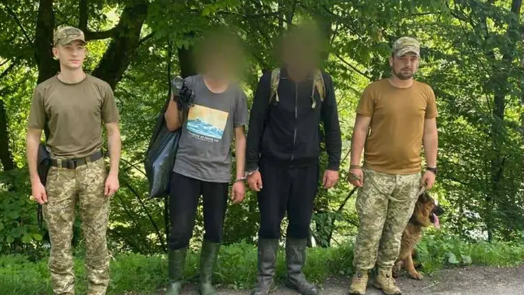 Két harkivi férfi 14 napon keresztül próbált eljutni az ukrán-román határhoz. Fotó: Ukrán Állami Határőrszolgálat